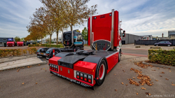 20251019-Tom-Holding-00077